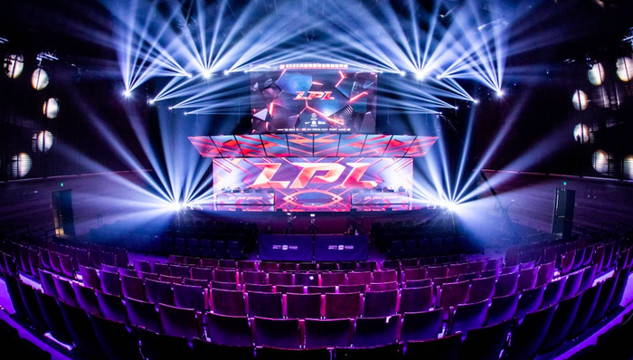 S15全球总决赛奖金池创新高，电竞高手激战正酣